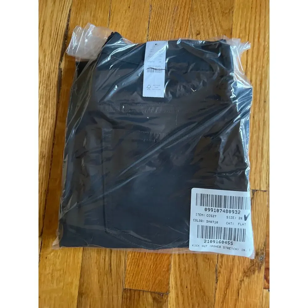 J. Crew Mid-rise kickout jean in True Black NWT size 26